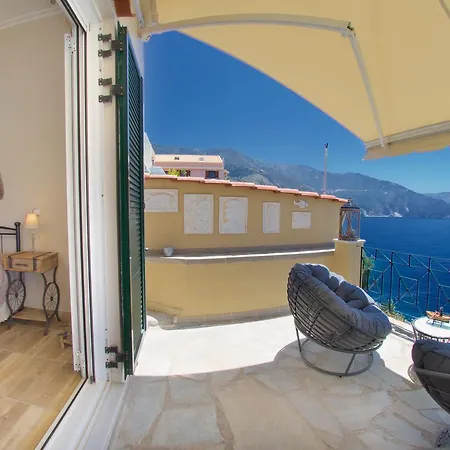 Apoplous With Pool *