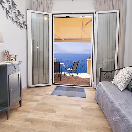 Apoplous With Pool Villa *