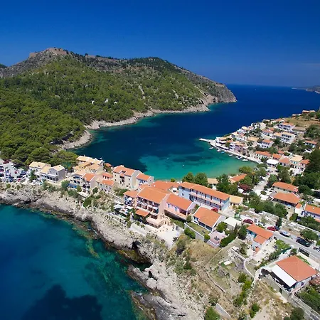 Apoplous With Pool *