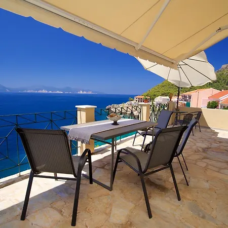 Apoplous With Pool *