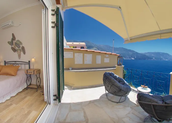 Apoplous With Pool *