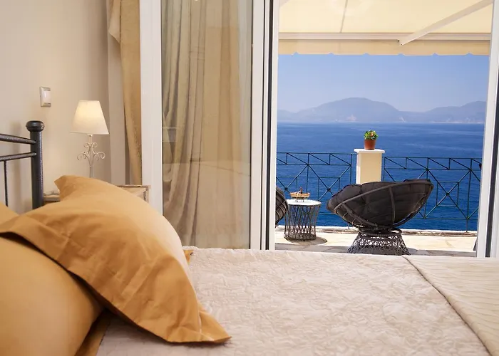 Apoplous With Pool *