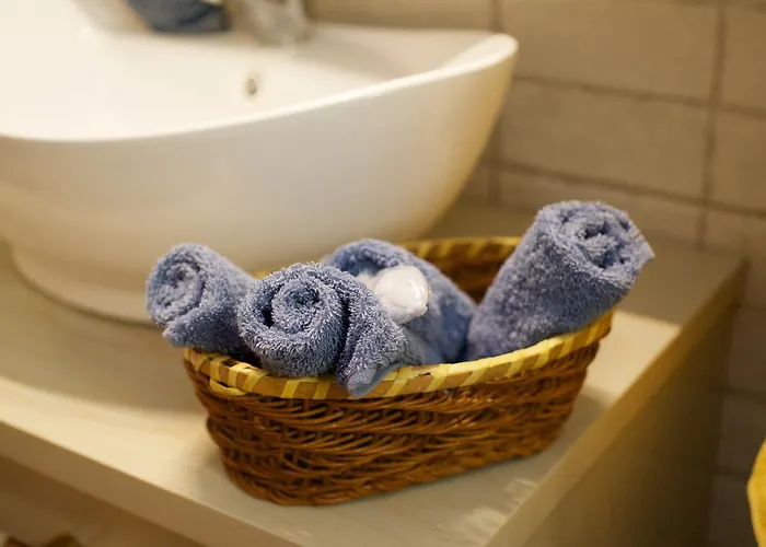 Apoplous With Pool *