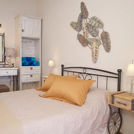 Apoplous With Pool Villa *