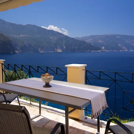 Apoplous With Pool *